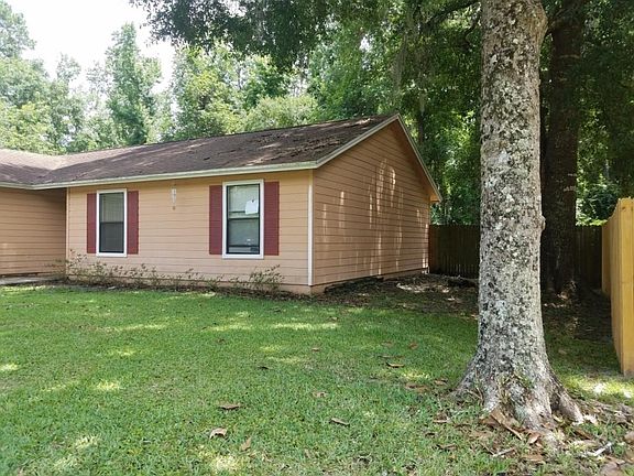 2nd image of 209 Creekwood Dr