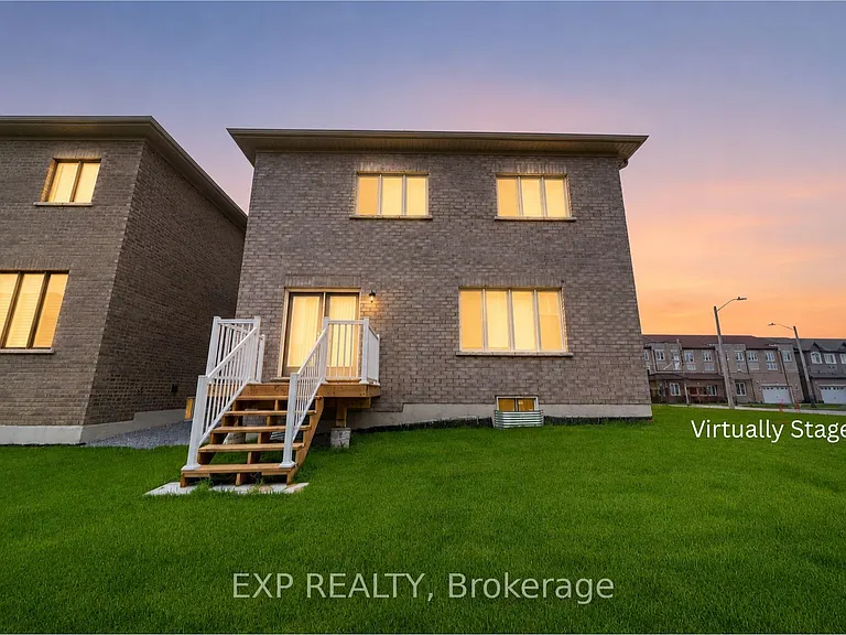 114 Seguin St — Photo 40