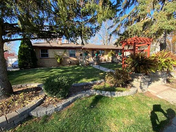 2nd image of 117 Adobe Cir