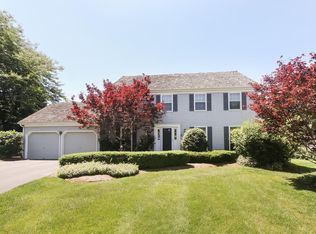 52 Verne Cir, Barrington, IL 60010