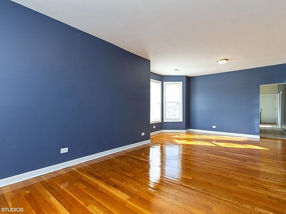 4th image of 6958 S Laflin St Unit 1