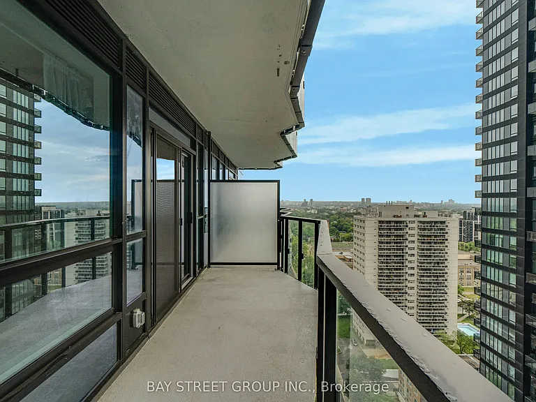 110 Broadway Ave #1813S — Photo 25