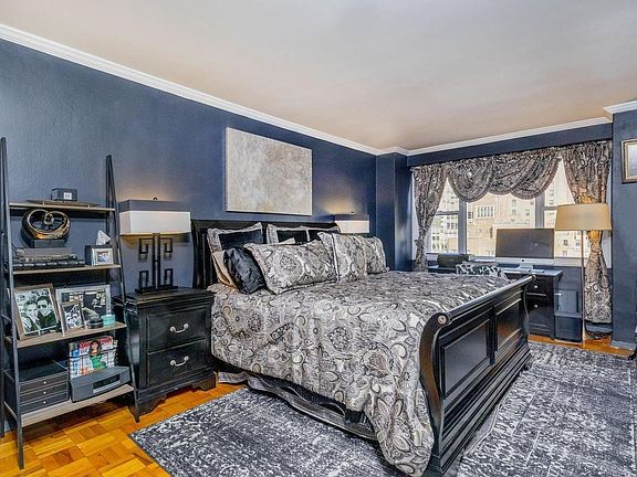 3rd image of 300 E 40th St APT 19C