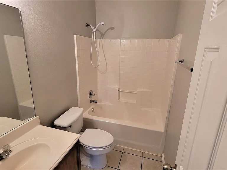 3408 Columbus St — Photo 23