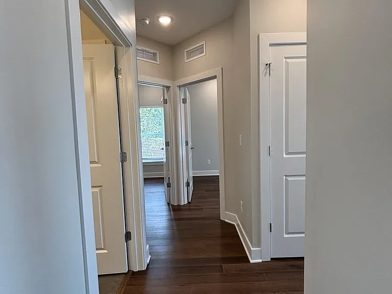 2100 Corona Rd — Photo 8
