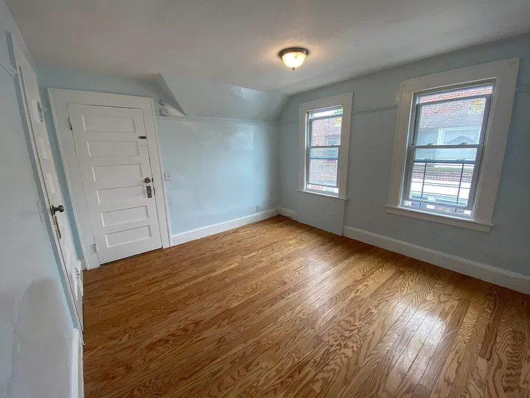 2484 Main St #3 — Photo 3
