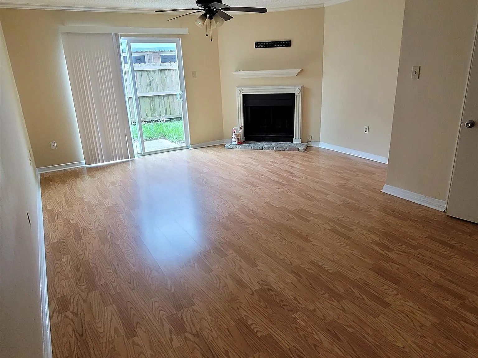 2 bed, 1088 sqft, $1,250 — Photo 1
