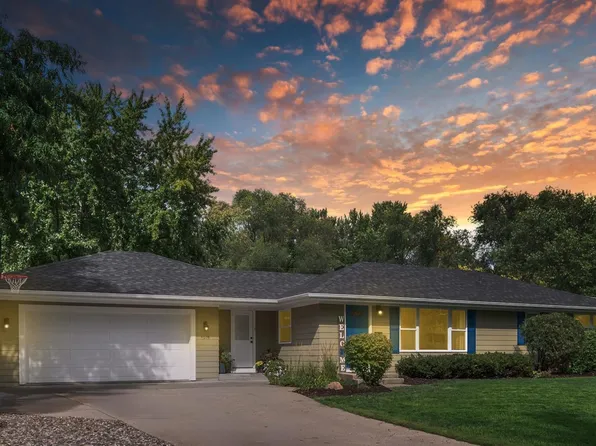 4616 Nord Dr, Bloomington, MN 55437