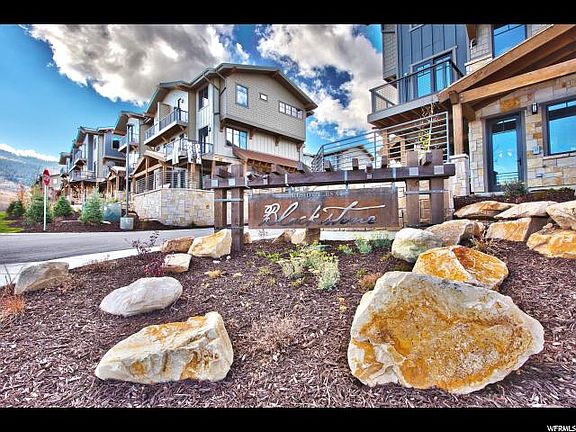 2nd image of 3788 Blackstone Dr
