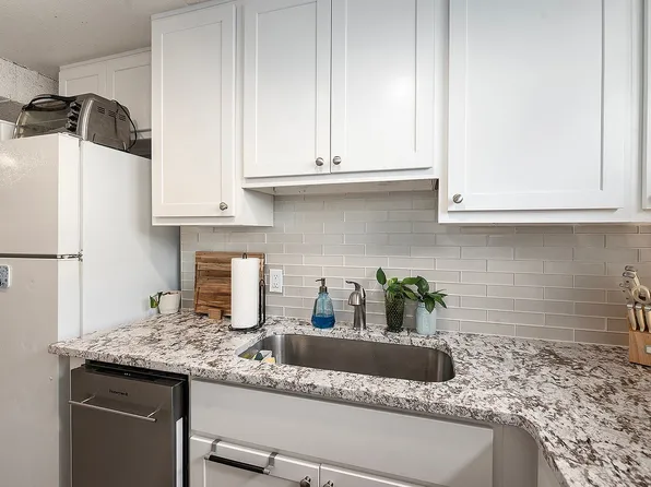 3247 Kearney St APT B, Denver, CO 80207