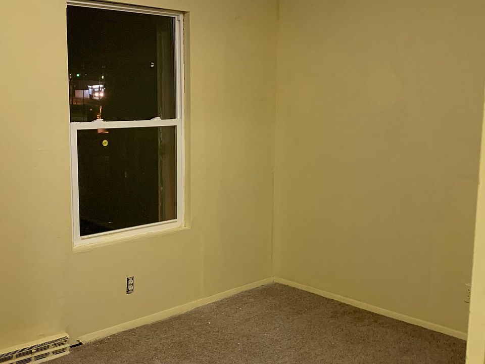 1st image of 323 Clark St APT 6