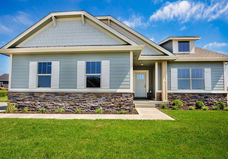 1st image of 2757 SW 21st Cir