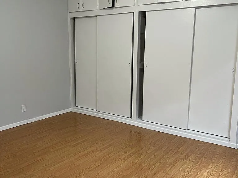 117 S Hoover St #1 — Photo 12