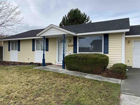 2nd image of 3031 Iris St