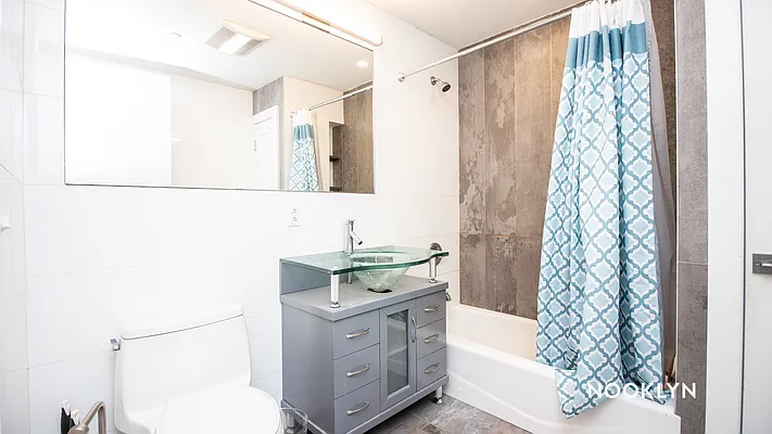 Rented by Nooklyn NYC LLC | media 69