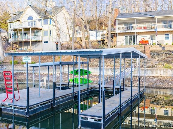 3rd image of 32 Lake Village Rd