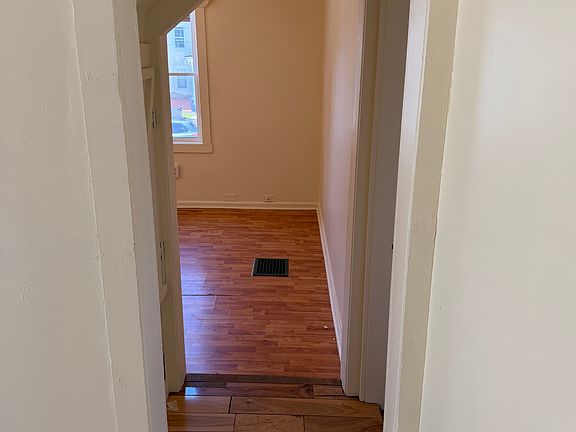 3rd image of 17 7th St #1