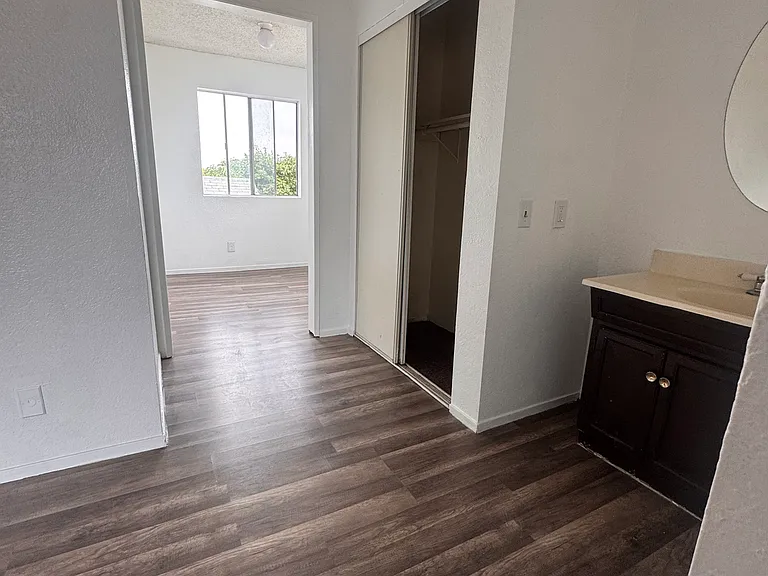 153 W 109th Pl — Photo 10