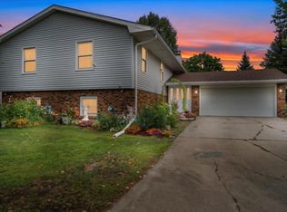 1309 Hanson Dr, Normal, IL 61761