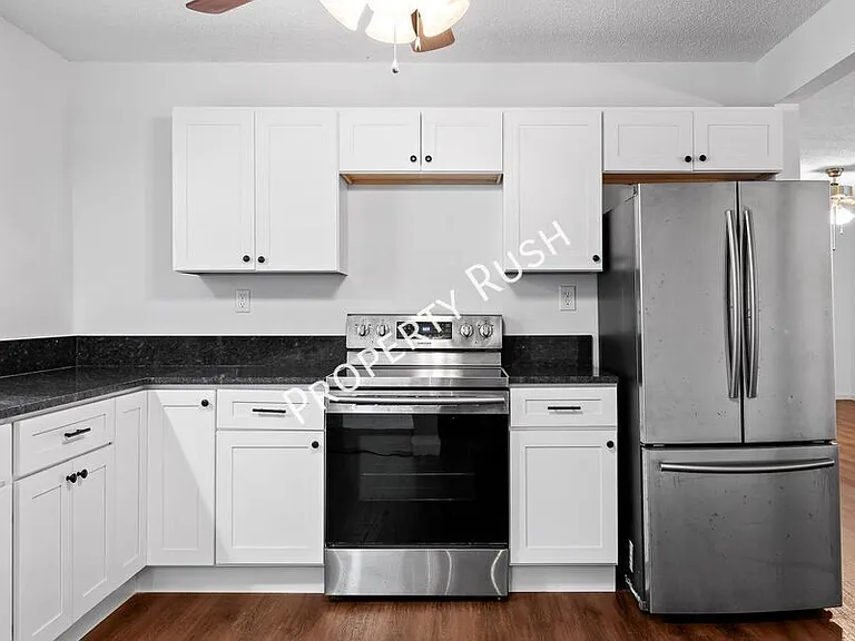 3404 Frawley St — Photo 15