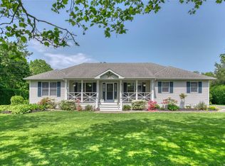 2580 Duck Pond Rd, Cutchogue, NY 11935