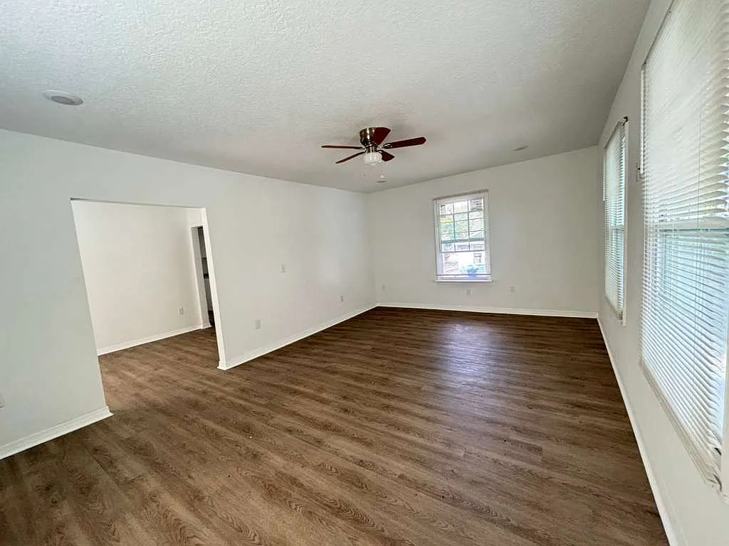 26 West 27th Street - Apt 2 — Photo 3