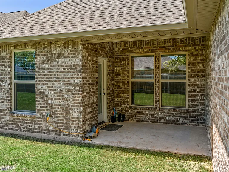 754 Crozier Dr — Photo 25