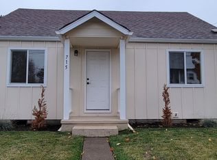 715 NE 13th St, McMinnville, OR 97128