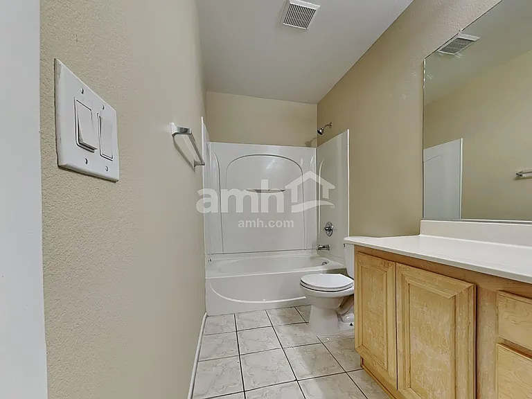 10246 Massachusetts Ln — Photo 19