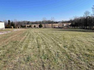 Tulip Ln, Vienna, IL 62995