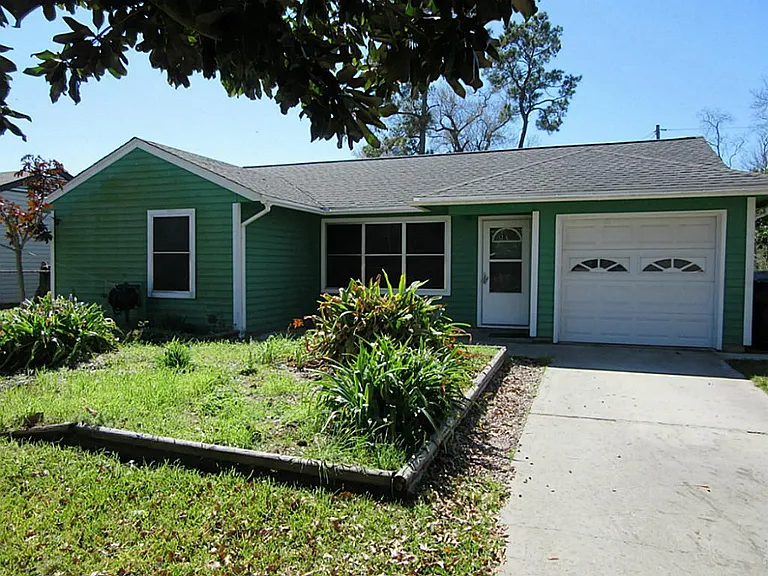 12226 Dorwayne Ct — Photo 2