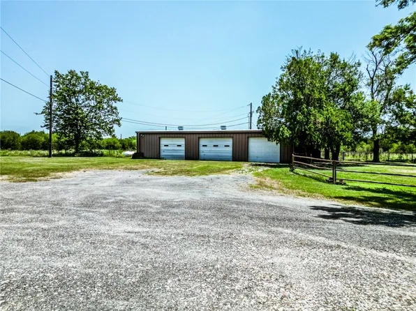 12224 Jinkins Rd E, North Zulch, TX 77872
