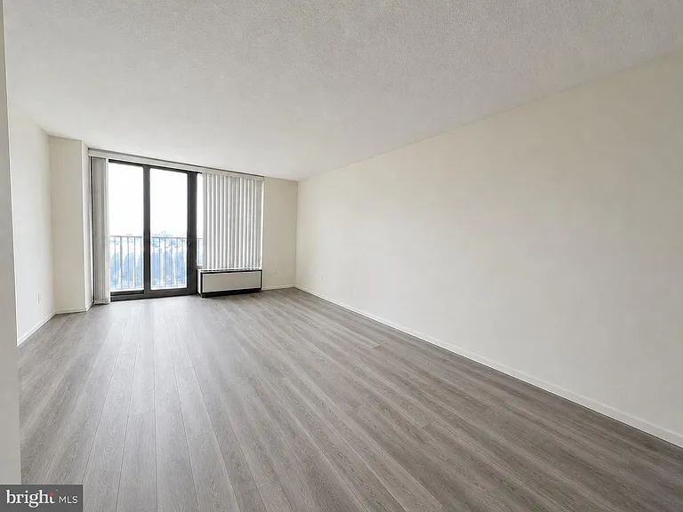 1420 Locust St #17O — Photo 1