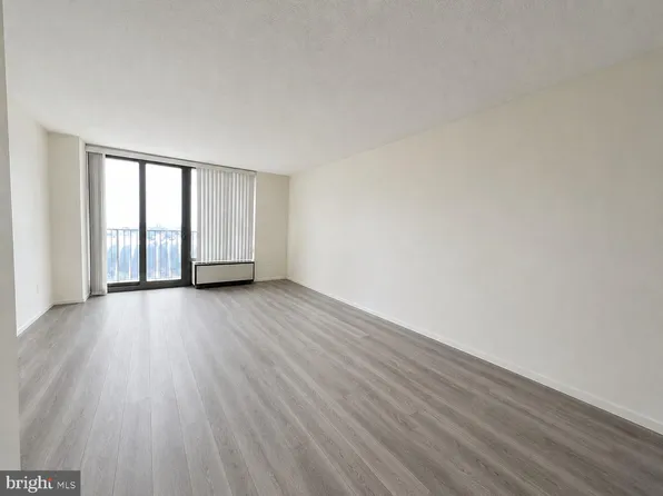 1420 Locust St APT 17O, Philadelphia, PA 19102