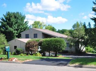 9 Granger Cir, East Granby, CT 06026