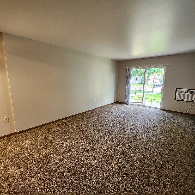 Sunrise Heights — Photo 4