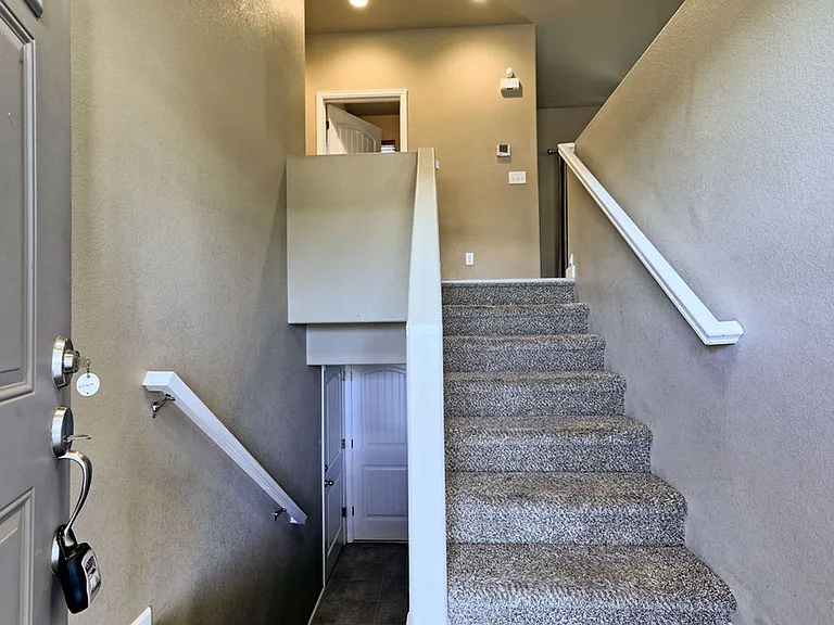 440 Cholla Dr — Photo 3