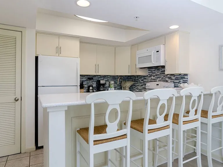 1102 N Lumina Ave #C2 — Photo 8