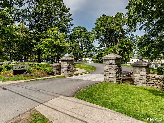 3rd image of 55 Lawson Lane #55