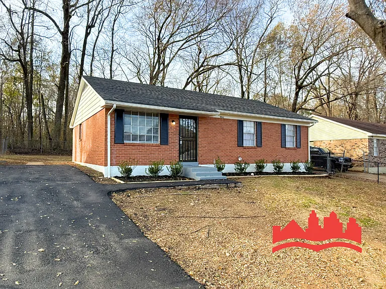 4061 Mossville St — Photo 4