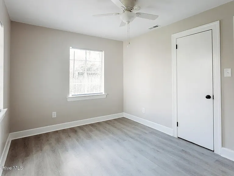 508 Woodard St NE — Photo 12