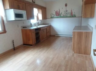 201 S Reed St, Sheffield, IL 61361