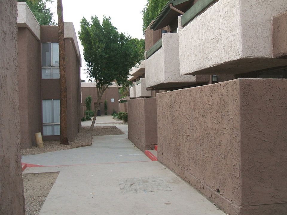 1st image of 1609 W GLENDALE Avenue #103