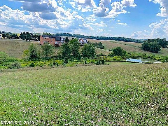 3rd image of 2175 Peakland Way