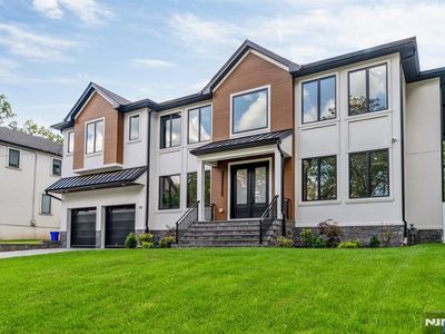 391 Harrison St, Paramus, NJ, 07652