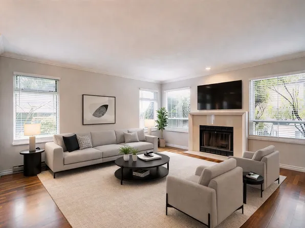 2952 Mount Seymour Pkwy, North Vancouver, BC V7H 1E9