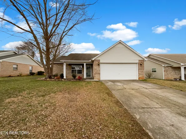 3134 Harrington Ct, Maryville, TN 37803