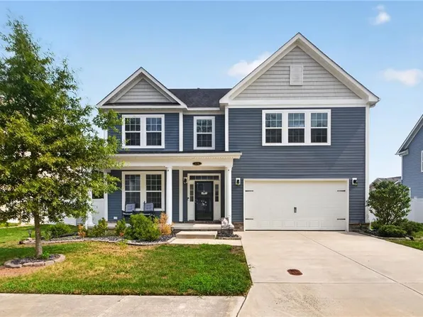 124 Bowman Dr, Suffolk, VA 23434