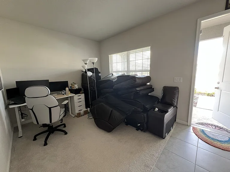 18184 Hunters Meadow Walk — Photo 13