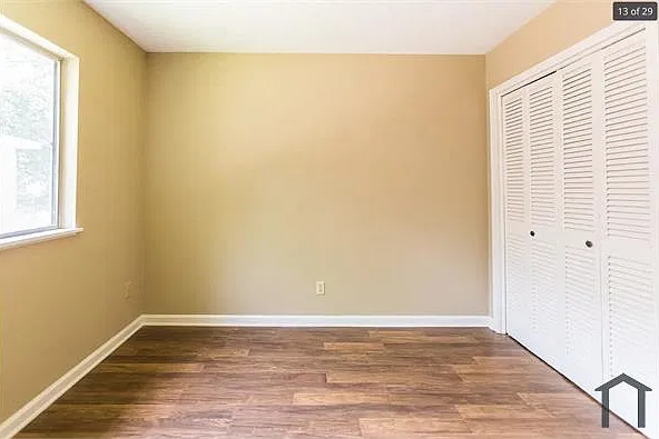 5 bed, 2500 sqft, $1,250 — Photo 3